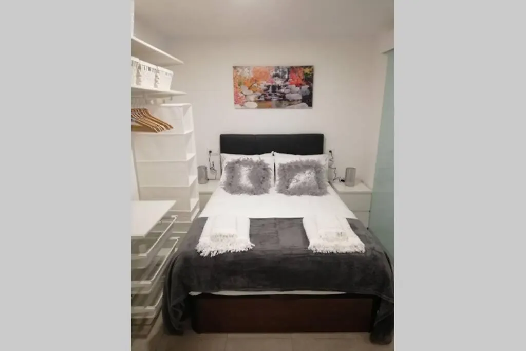 M1 Cool Loft 1 Min Walk To Metro 15 Min Center By Metro Apartment Esplugues de Llobregat